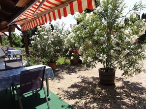 Buiten dineren