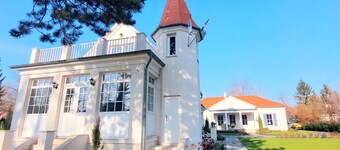 Villa für zehn Gäste 200 Meter vom Strand by Interhome