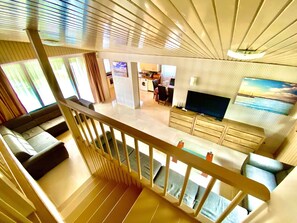 TV - Großes Ferienhaus in Siófok mit Privatem Pool by Interhome (Siofok)