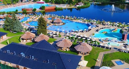 Rust - Privé tuin - Hottub - Wohnmobil - Haustierfreundlich by Interhome