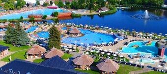 Rust - Privé tuin - Hottub - Wohnmobil - Haustierfreundlich by Interhome