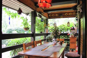 Nhà | Khu ẩm thực ngoài trời