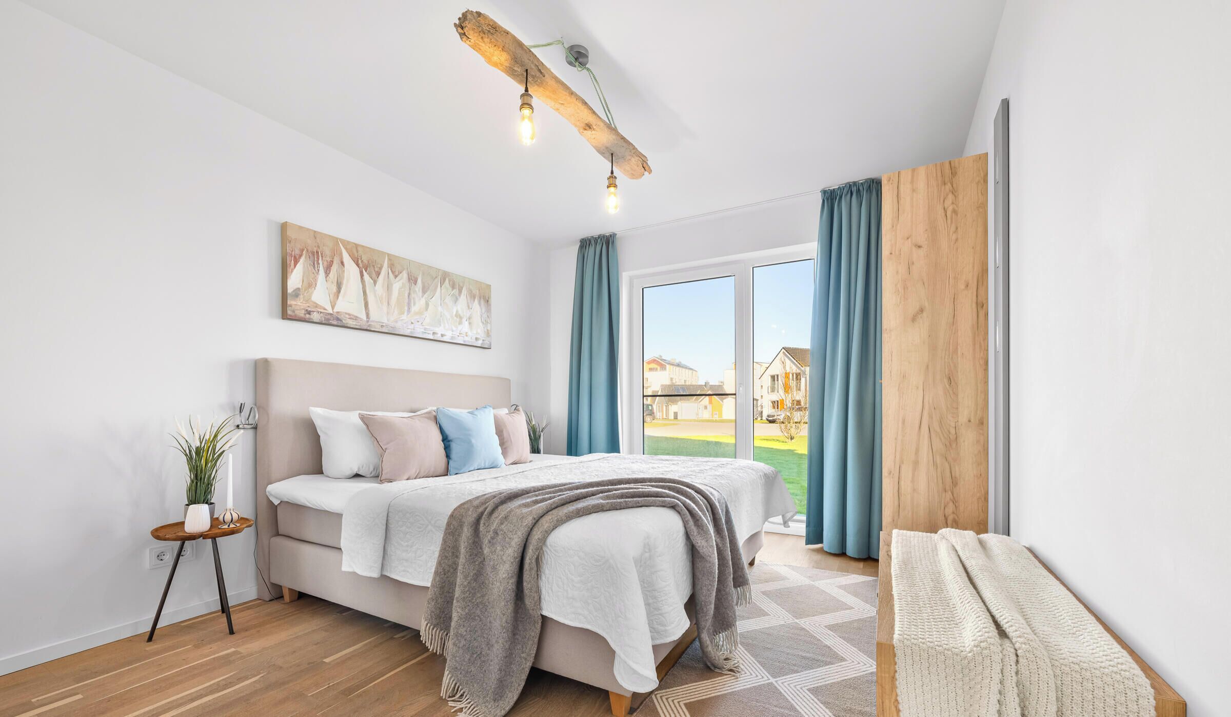 Bügeleisen/Bügelbrett, Reisekinderbett, kostenloses WLAN, Bettwäsche