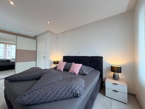 Bügeleisen/Bügelbrett, kostenloses WLAN, Bettwäsche