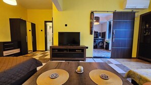 Iron/ironing board, Internet, bed sheets - Cpzy spot at the heart of Sofia (Sofia)