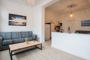TV - Villa Sofia - Nordlicht: Comfortable vacation apartment on Borkum near the sandy beach (Borkum)