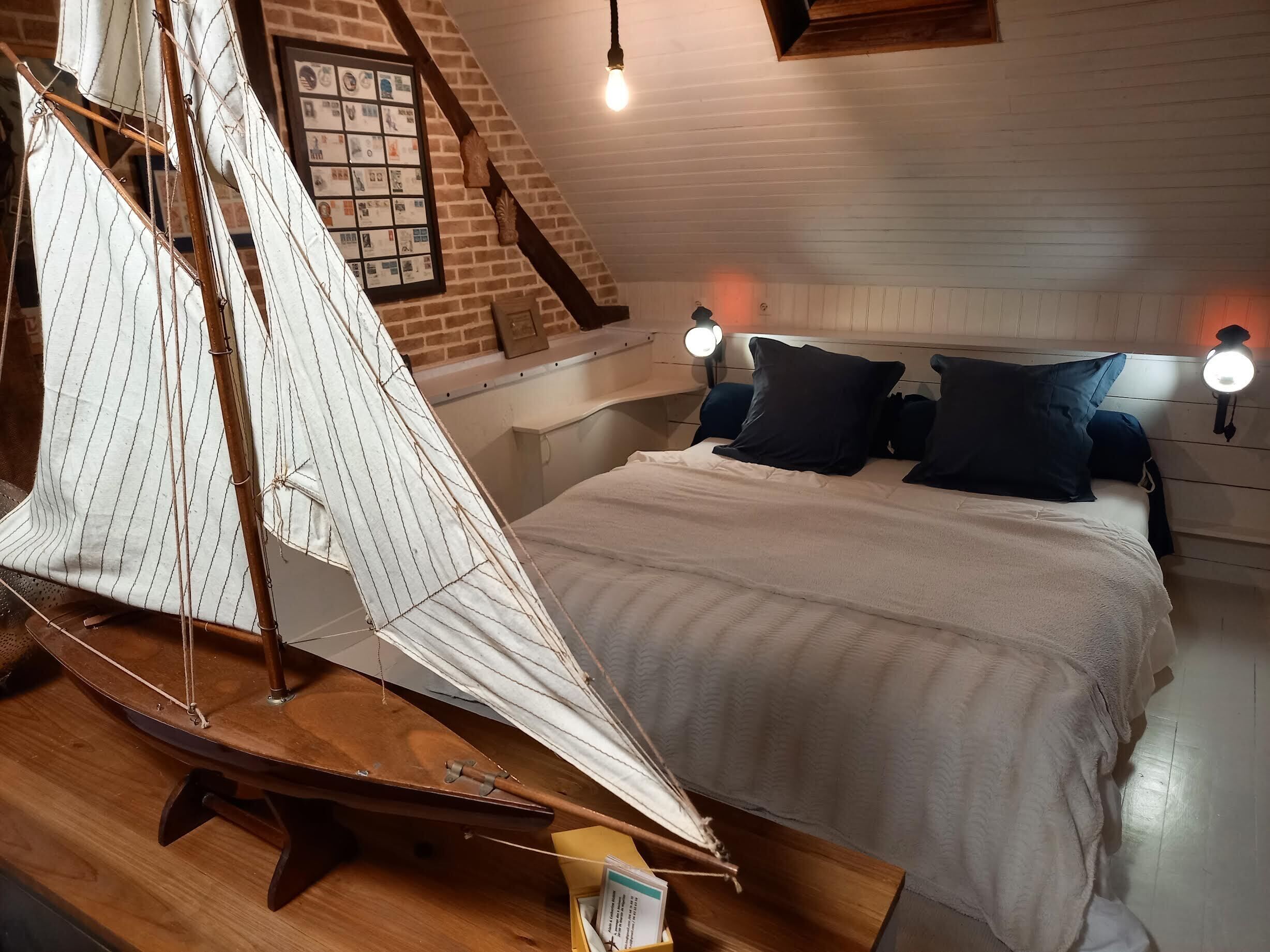 Bügeleisen/Bügelbrett, Internetzugang, Bettwäsche