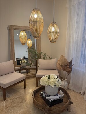 Interior - Bright, elegant apartment ideally located in the heart of downtown. (Lorgues)
