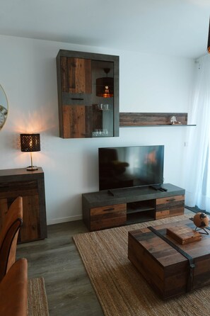 Interior - Waterfront at Madeira Home Cliff Residence (Gaula)