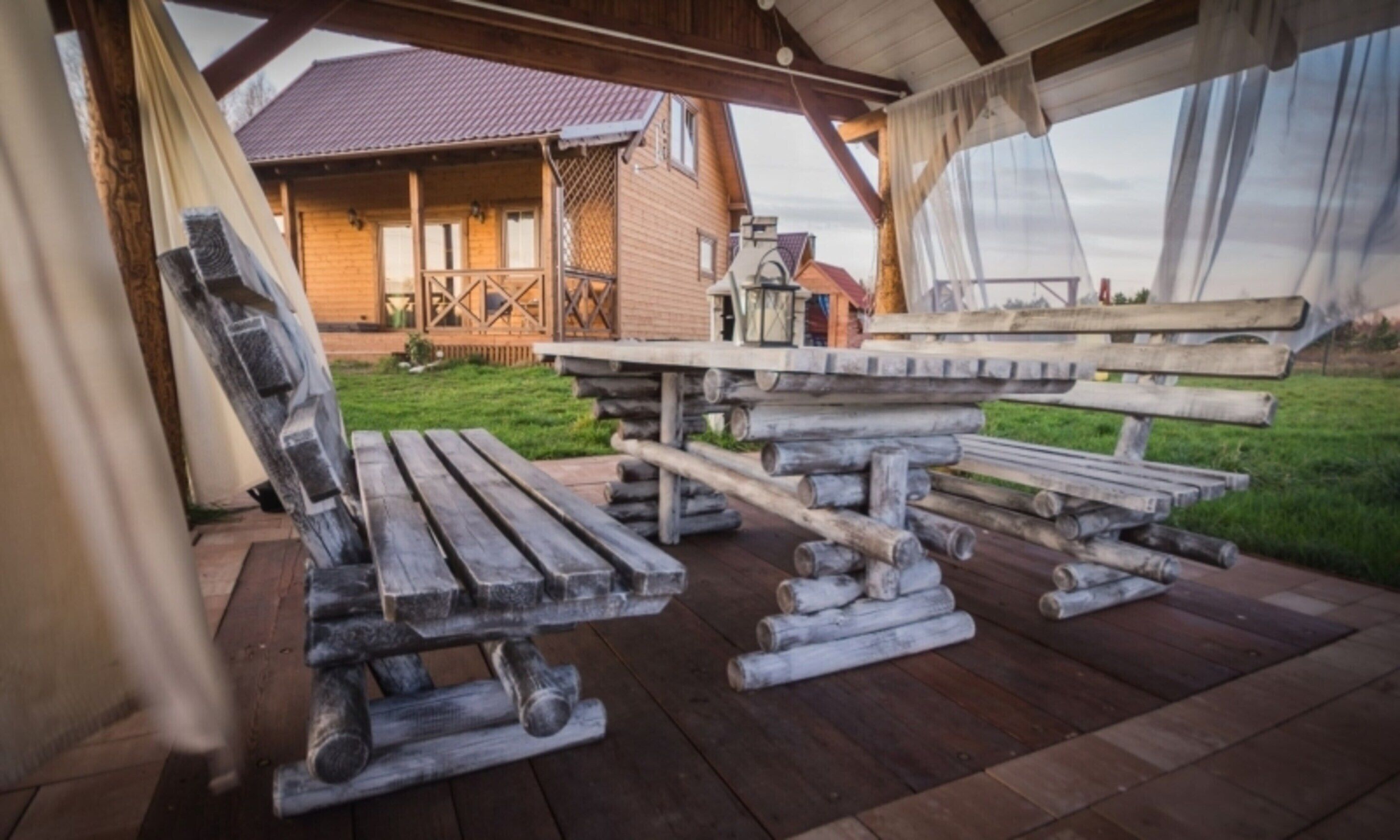 House | Outdoor dining