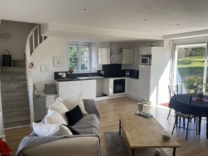 Living area - COUNTRY GITE (Morlhon-le-Haut)
