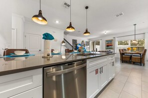 Apartment - South-facing Pool 5BR Storey Lake Lazy River 2437 (Kissimmee)