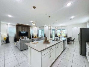 House - 6Bd Villa w Spa Star Wars Cinema Gameroom 2088 (Kissimmee)