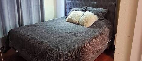 Strykejern/-brett, wi-fi og sengetøy