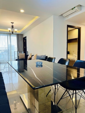 Comfort Apartment, Balcony, City View | Interior - THE TRESOR (Xom Chieu)