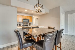 Apartment (3 Bedrooms) | Interior - Family Theme Park Hub w/ Pool in Kissimmee (Kissimmee)