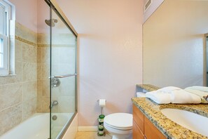 Interior - Walk to Beach! Treasure Island Gem w/ Water Views (Treasure Island)