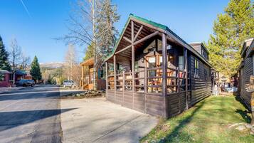 House (1 Bedroom) | Interior