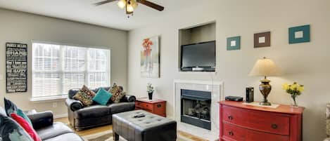 House (3 Bedrooms) | Front of property