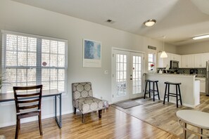Interior - Quiet Oasis in Charlotte! Home Near Uncc Campus (Charlotte)