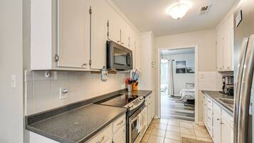 Apartment (2 Bedrooms) | Bahagian dalam