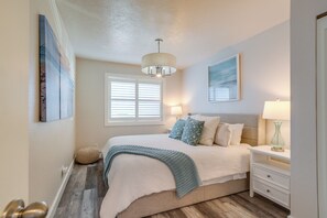 Interior - Oceanfront Lincoln City Condo w/ Community Pool (Lincoln City)