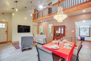 Front of property - Great for Families! Woodsy Haven in Bethlehem (Bethlehem)