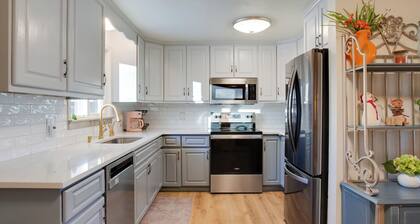 2 Mi to Old Town: Pet-friendly Home Base in Arvada