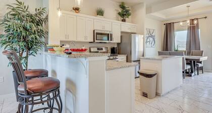 Hike the Organ Mtns! Modern Las Cruces Townhome