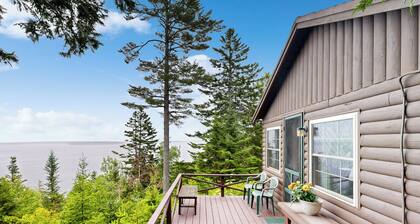 Breathtaking Views! Cozy Log Cabin in Northport