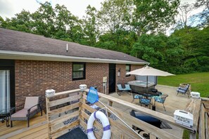 House (3 Bedrooms) | Interior - 5-acre Hocking Hills Hideaway! Pet-friendly Home (New Plymouth)