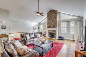 Interior - Spacious & Scenic! Weaverville Home Near Main St (Weaverville)