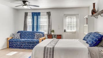 Apartment (0 Bedroom) | Interior