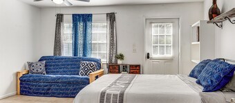 Wooded Couple's Retreat w/ Lanai in Interlachen