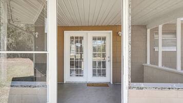 Apartment (0 Bedroom) | Interior