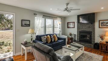 Nhà (3 Bedrooms) | Nội thất