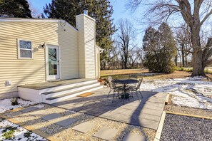 Interior - 3 Mi to Washington College! Updated Home w/ Patio (Chestertown)