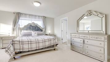 House (5 Bedrooms) | Interior