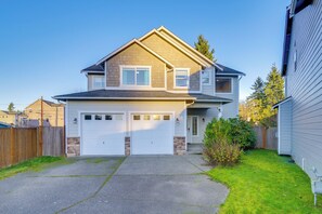 House (5 Bedrooms) | Interior