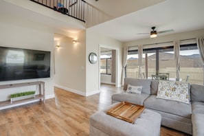 House (3 Bedrooms) | Interior - Secluded Mtn-view Dewey Home w/ Outdoor Oasis (Dewey-Humboldt)