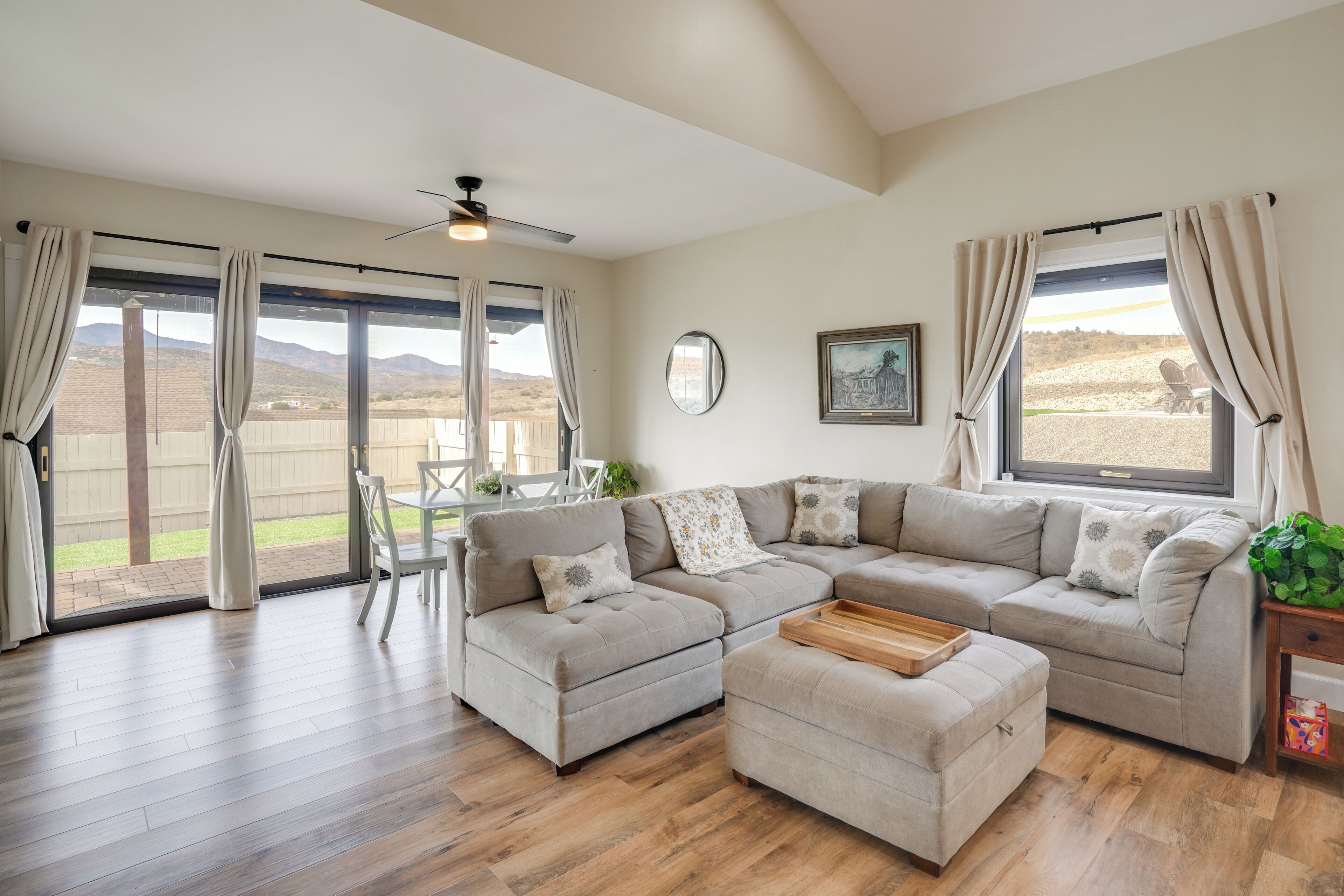 المنشأة من الداخل