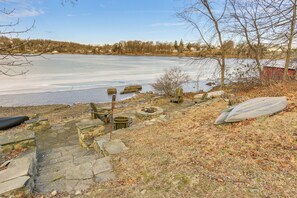 House (3 Bedrooms) | Front of property - Year-round Fun in Monroe! Lakefront Family Home (Monroe)