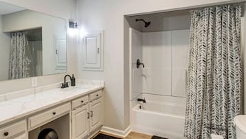 Talo (3 Bedrooms) | Sisätilat