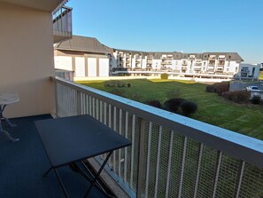 Property grounds - Apartment with Balcony and Private Parking (Le Pouliguen)