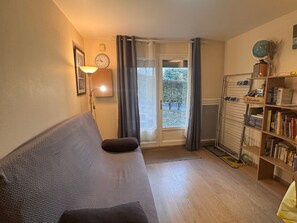 TV - Bright apartment near the beach in Villers-sur-Mer (Villers-sur-Mer)