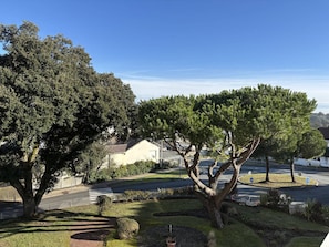 Property grounds - Charming T2 in Saint-Palais-sur-Mer, near Nauzan beach, private box (Saint-Palais-sur-Mer)