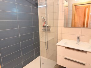 Bathroom - Modern apartment near center and cable car (Pralognan-la-Vanoise)