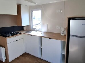 Réfrigérateur, micro-ondes