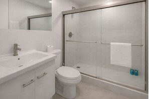 Studio | Bathroom - Miami Beach Escape Inviting Studio (Miami Beach)