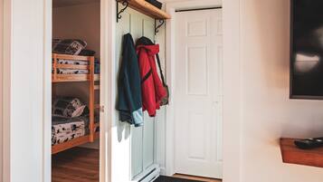 2 chambres, Wi-Fi gratuit, draps fournis